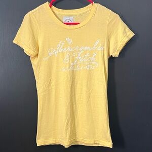 Abercrombie & Fitch Tee
